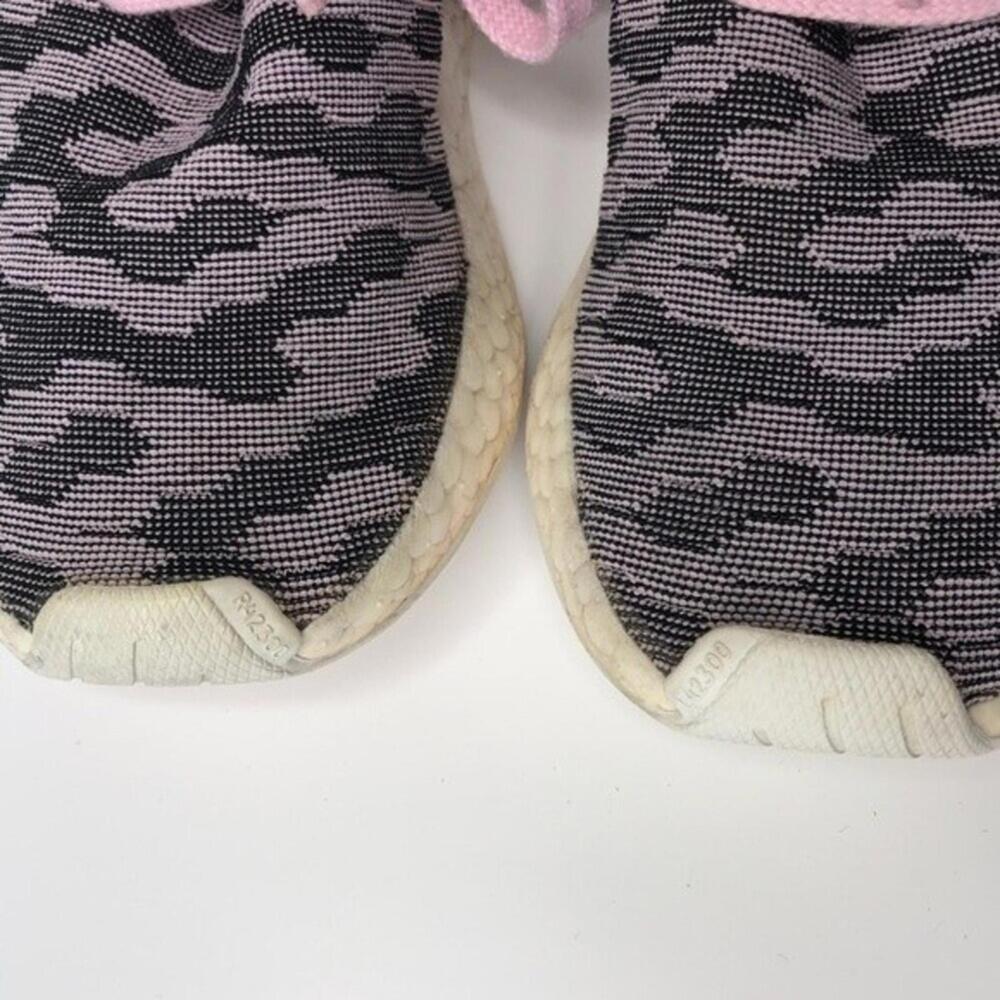 adidas NMD R2 Running Shoes for Women, Size 6 - Picture 4 of 8